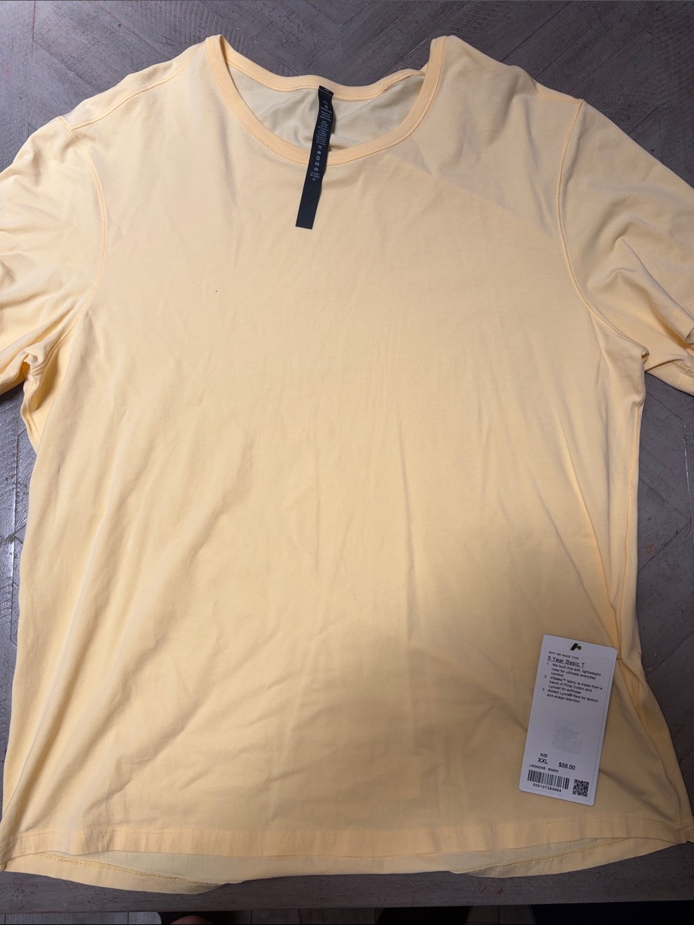 lululemon athletica Short Sleeve Crew Tee in Pale Yellow